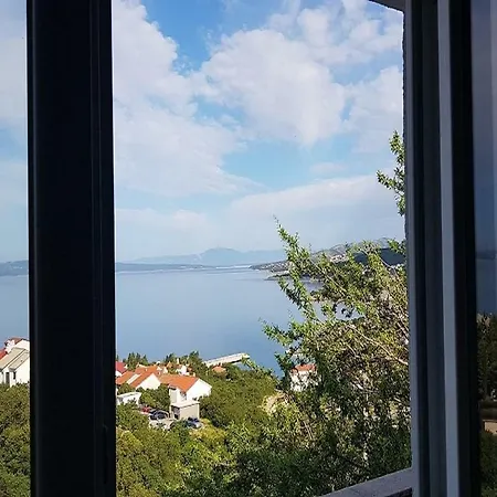 Jana Apartman Klenovica