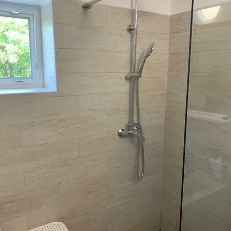 Jana Apartman Klenovica
